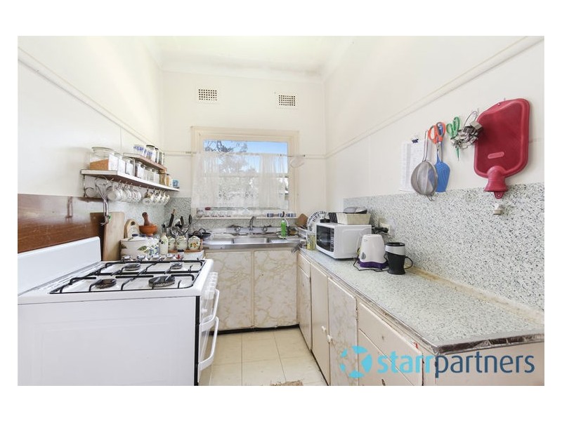 66 Ballandella Road, Toongabbie NSW 2146