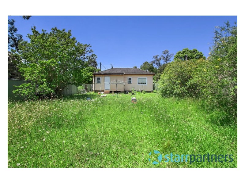 66 Ballandella Road, Toongabbie NSW 2146