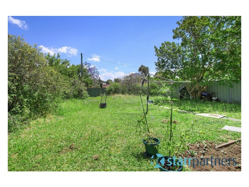 66 Ballandella Road, Toongabbie NSW 2146