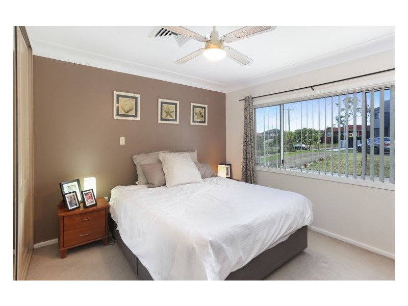 93 Sandra Street, Woodpark NSW 2164