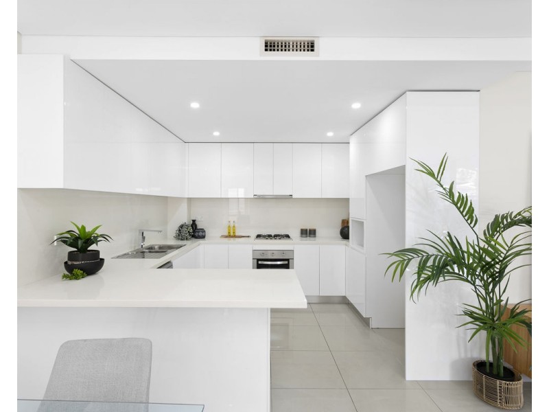 10 Martin Crescent, Merrylands NSW 2160