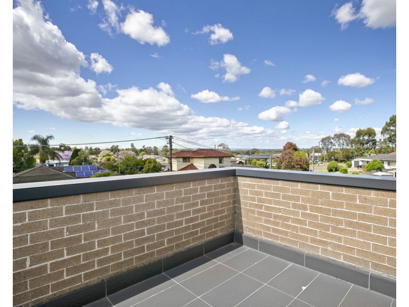 10 Martin Crescent, Merrylands NSW 2160