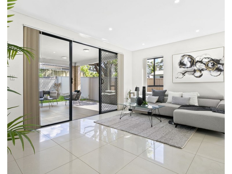 10 Martin Crescent, Merrylands NSW 2160