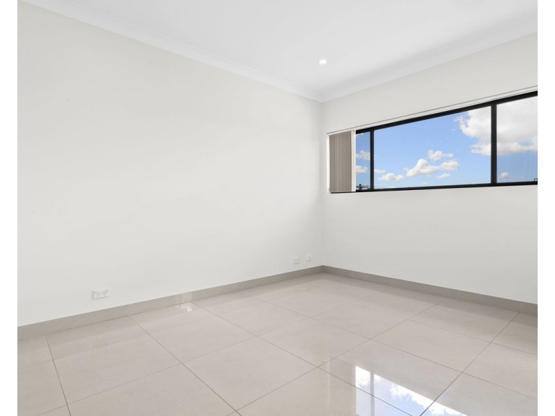 10 Martin Crescent, Merrylands NSW 2160