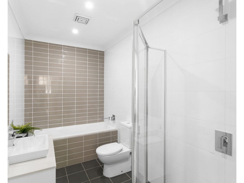 10 Martin Crescent, Merrylands NSW 2160