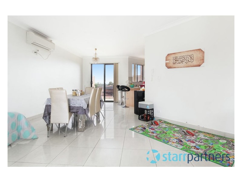 19/39 Earl Street, Merrylands NSW 2160