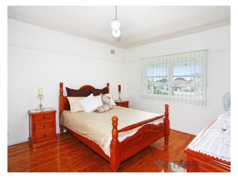 182 Robertson Street, Guildford NSW 2161