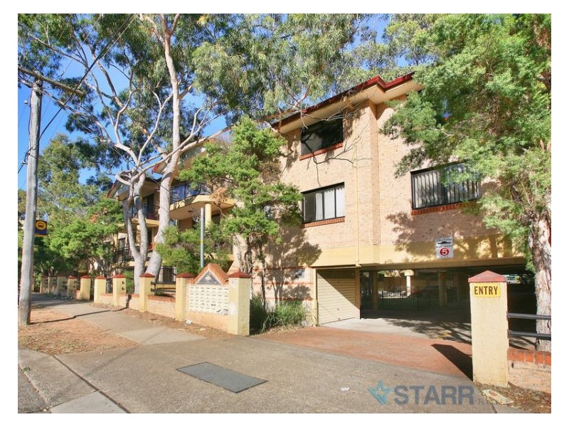 4/43 Newman Street, Merrylands NSW 2160