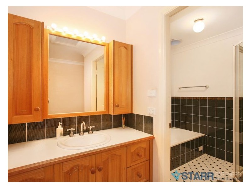 1/40 Girraween Road, Girraween NSW 2145