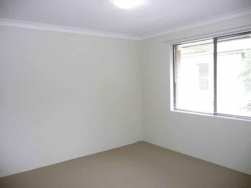 08/11 BRISBANE STREET, Harris Park NSW 2150