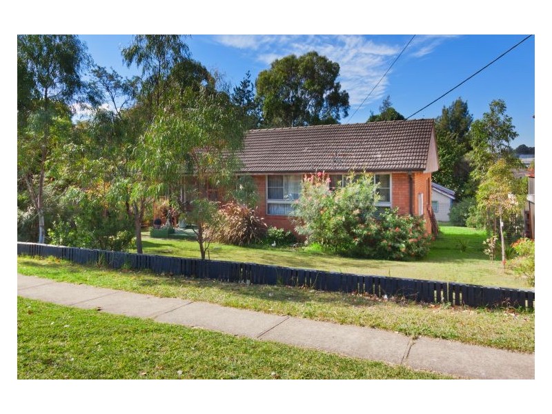 11 Carinya Road, Girraween NSW 2145