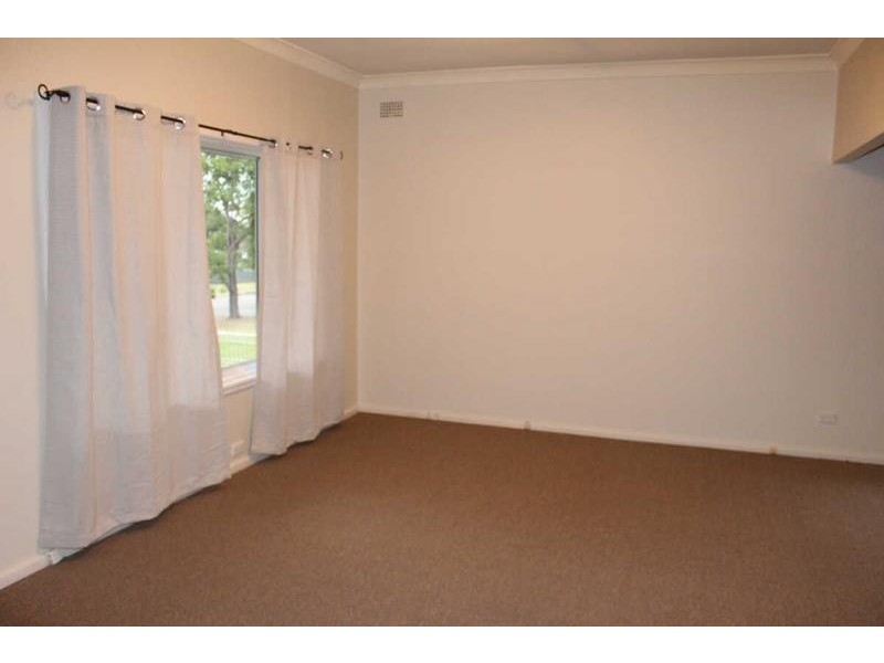 24 PAUL CRESCENT, South Wentworthville NSW 2145