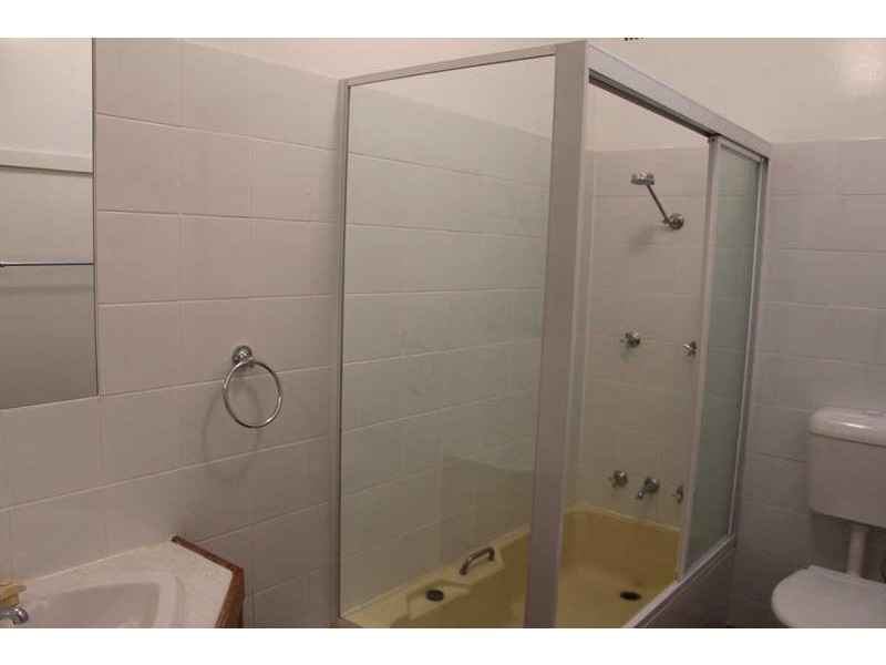 24 PAUL CRESCENT, South Wentworthville NSW 2145