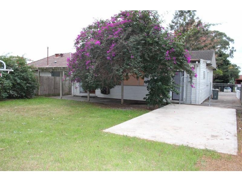 24 PAUL CRESCENT, South Wentworthville NSW 2145