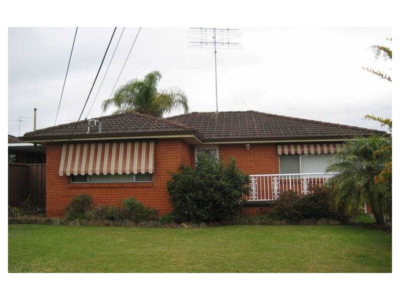 17 CASINO ROAD, Greystanes NSW 2145