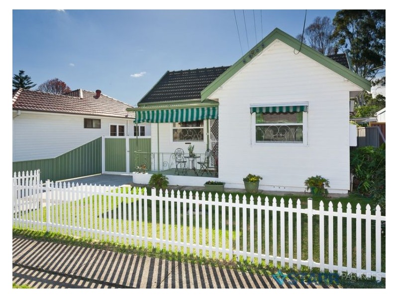 11 Mcarthur Street, Guildford NSW 2161