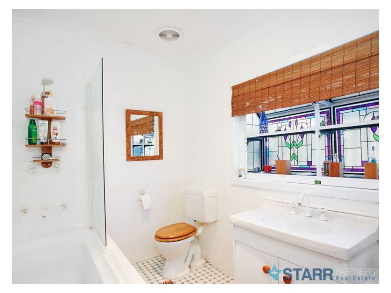 11 Mcarthur Street, Guildford NSW 2161