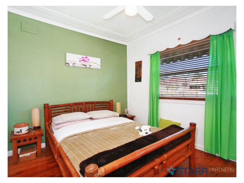 11 Mcarthur Street, Guildford NSW 2161