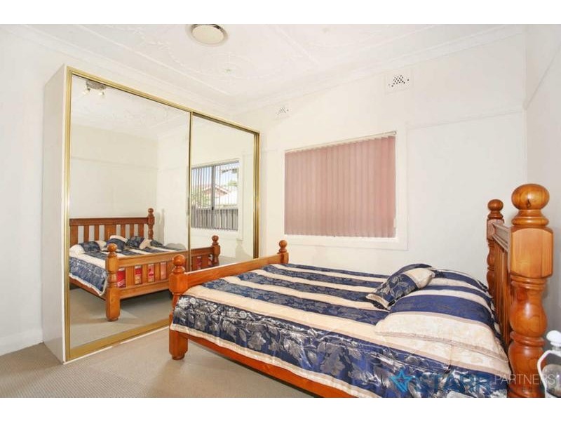 16 KENYONS ROAD, Merrylands NSW 2160