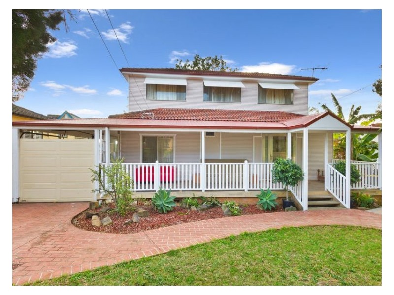 4 Hall Place, Guildford NSW 2161