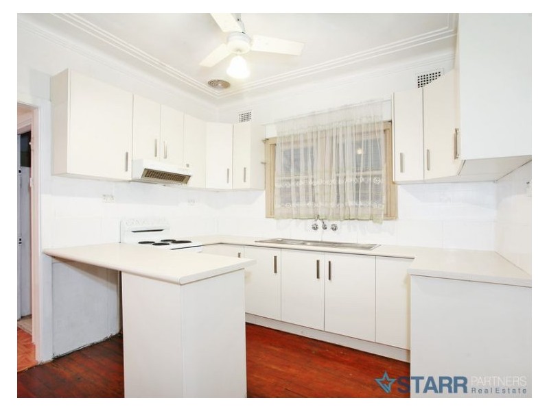 124 Walpole Street, Merrylands NSW 2160