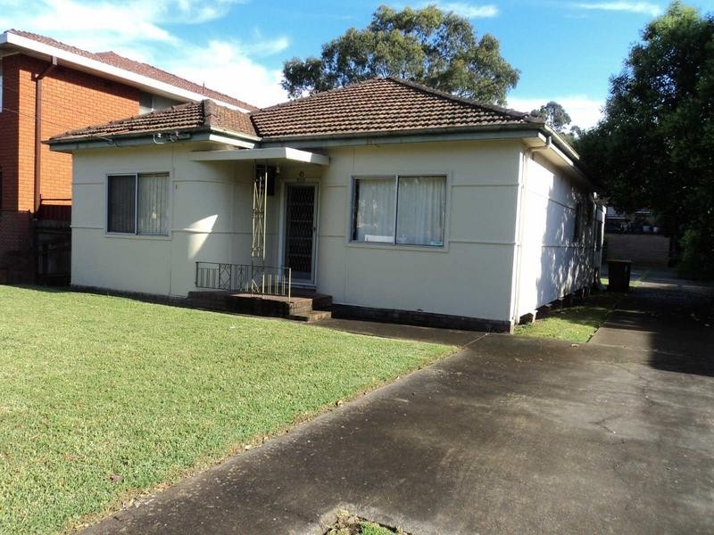 01/61 NEWMAN STREET, Merrylands NSW 2160