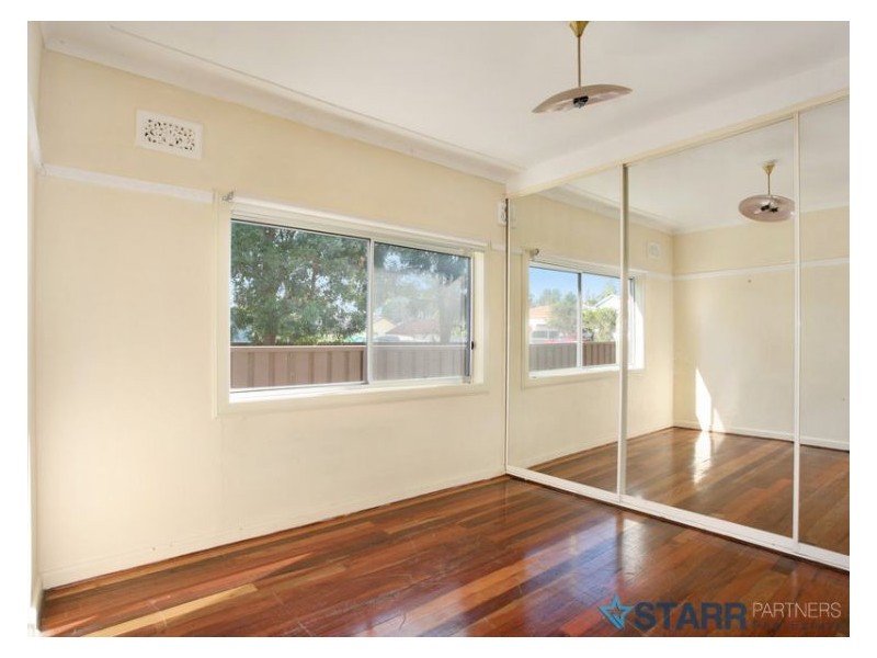 9 Barrett Street, Guildford NSW 2161