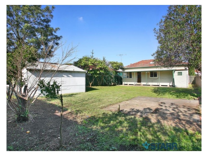 9 Barrett Street, Guildford NSW 2161