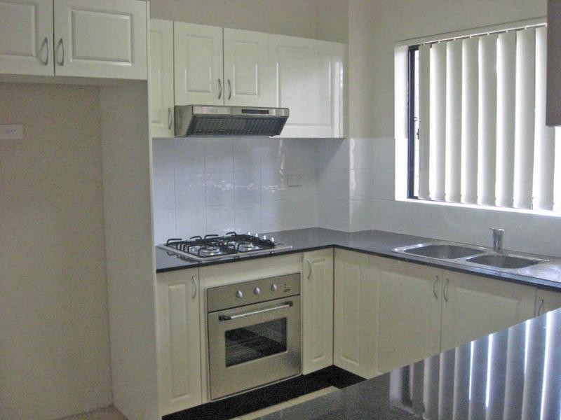 09/04 TREVES STREET, Merrylands NSW 2160