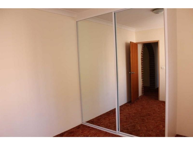 6/8 BRISBANE STREET, Harris Park NSW 2150