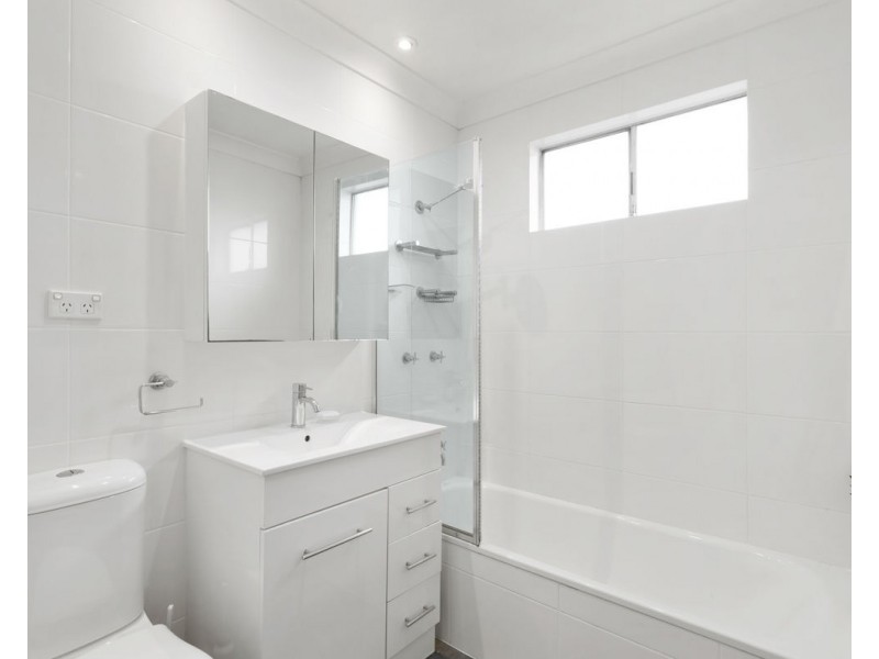 28 Irrigation Road, Merrylands NSW 2160