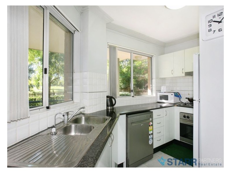 24/31-34 Moss Place, Westmead NSW 2145