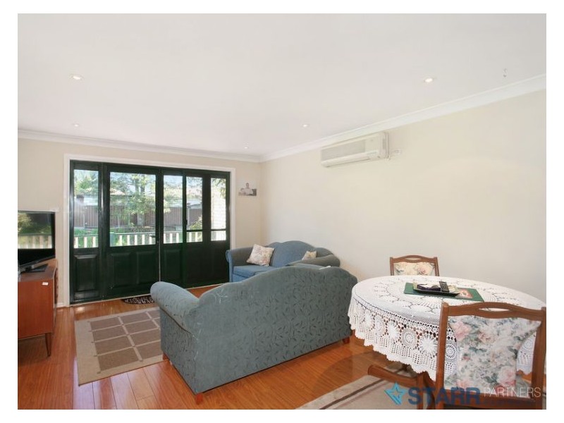 11/3 Budgeree Road, Toongabbie NSW 2146