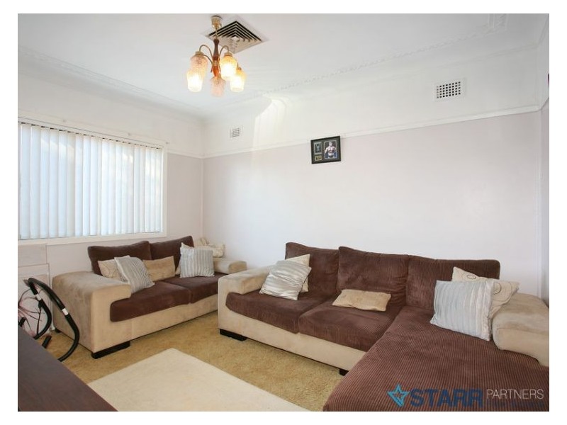 6 Clement Street, Guildford NSW 2161