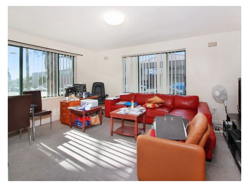 1/2 William Street, Granville NSW 2142