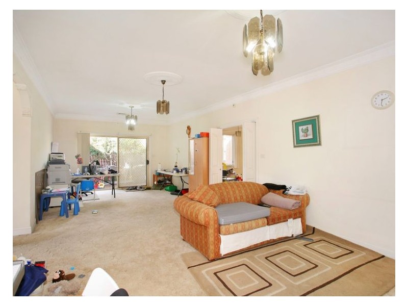 34 Albion Avenue, Merrylands NSW 2160