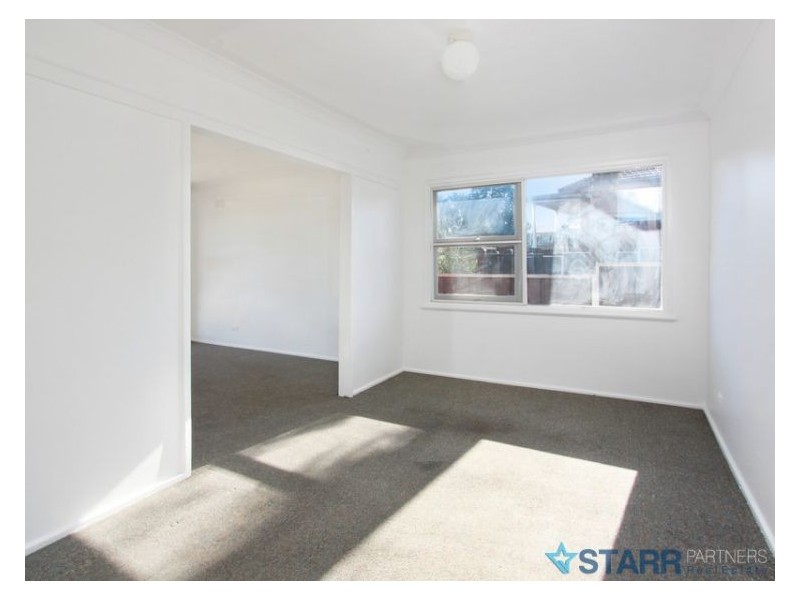 8 Crawford Street, Guildford NSW 2161