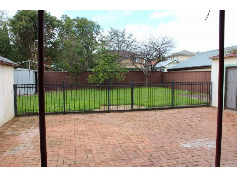 15  STYLES PLACE, Merrylands NSW 2160