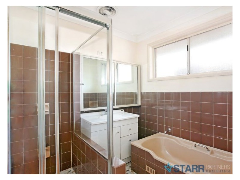 220 Metella Road, Toongabbie NSW 2146