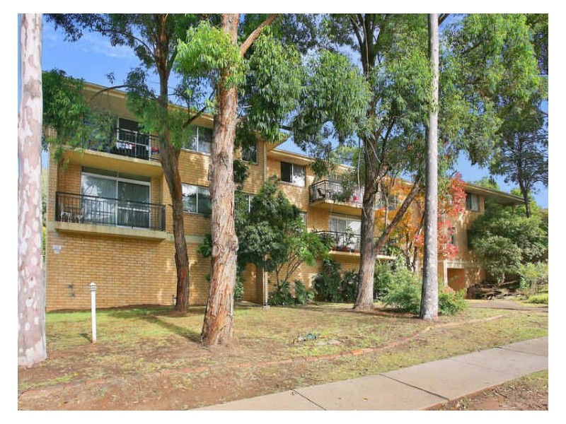 4/30  BIRMINGHAM STREET, Merrylands NSW 2160