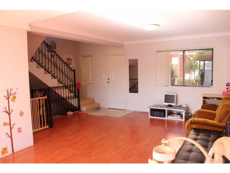 8/58  LANSDOWNE STREET, Merrylands NSW 2160