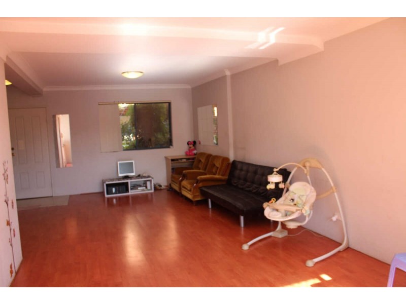 8/58  LANSDOWNE STREET, Merrylands NSW 2160