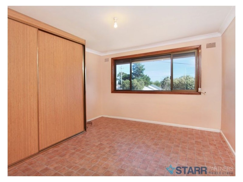 10 Crawford Street, Old Guildford NSW 2161