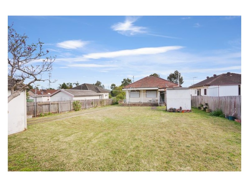 54 Tamplin Road, Guildford NSW 2161