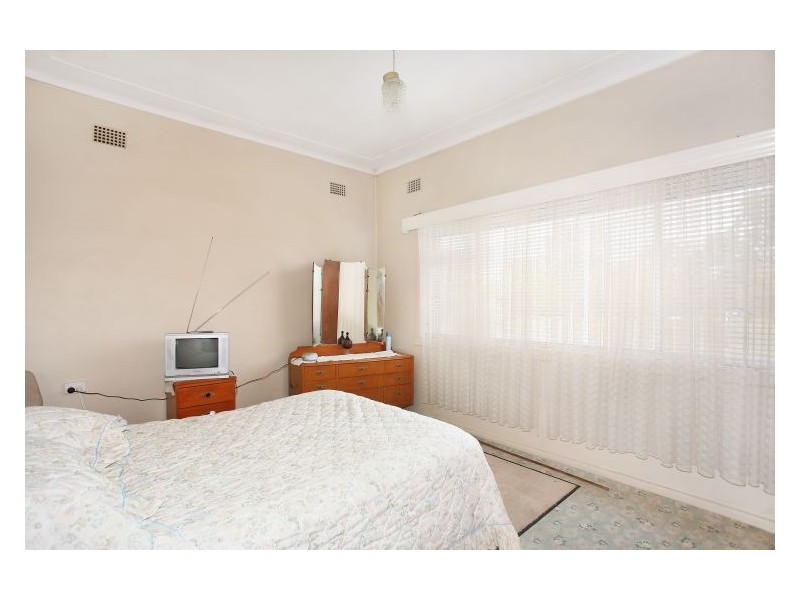 54 Tamplin Road, Guildford NSW 2161