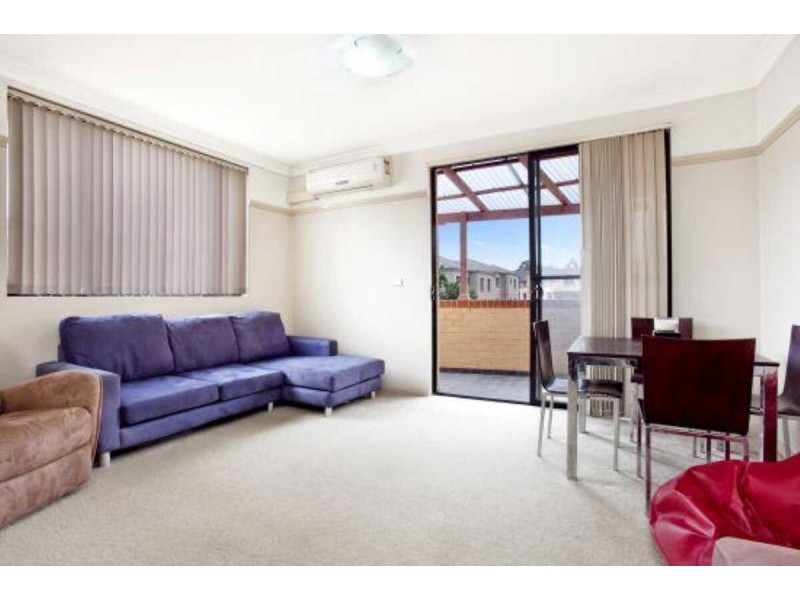 12/20  REID AVENUE, Westmead NSW 2145