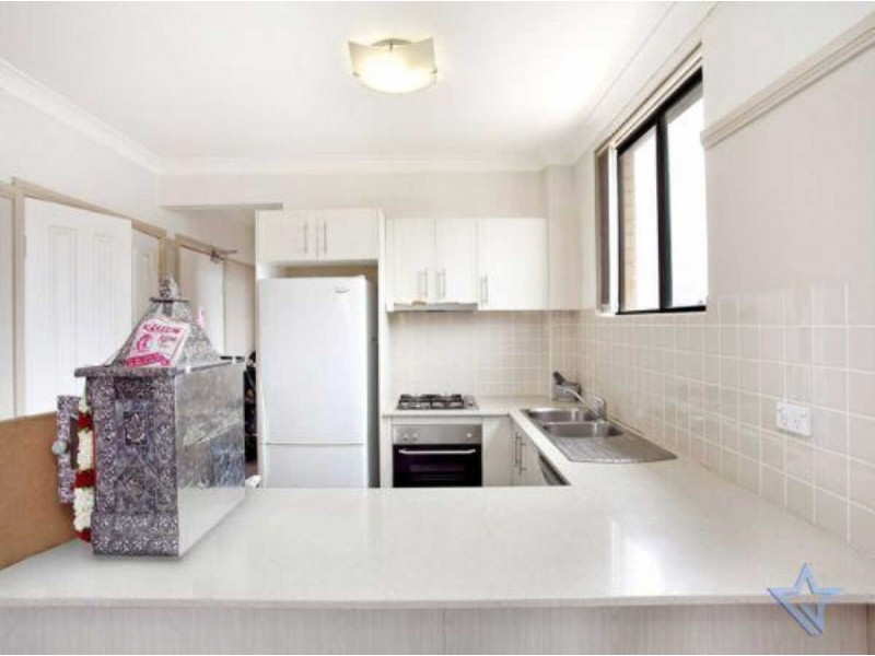 12/20  REID AVENUE, Westmead NSW 2145