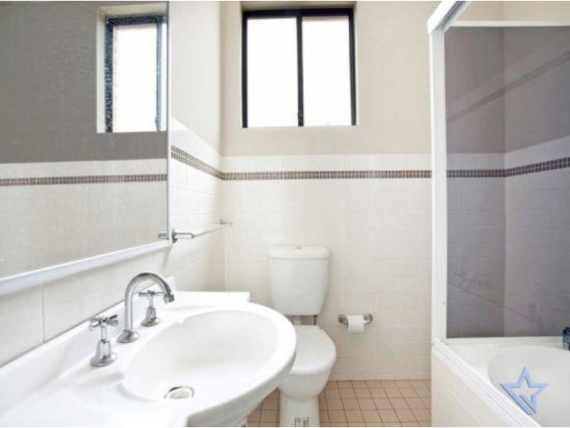 12/20  REID AVENUE, Westmead NSW 2145