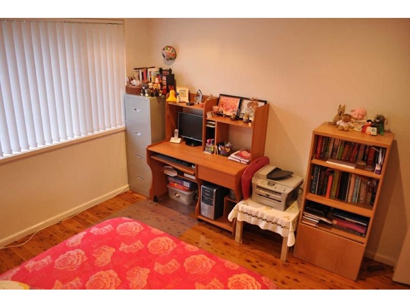 32 SHANNON AVENUE, Merrylands NSW 2160