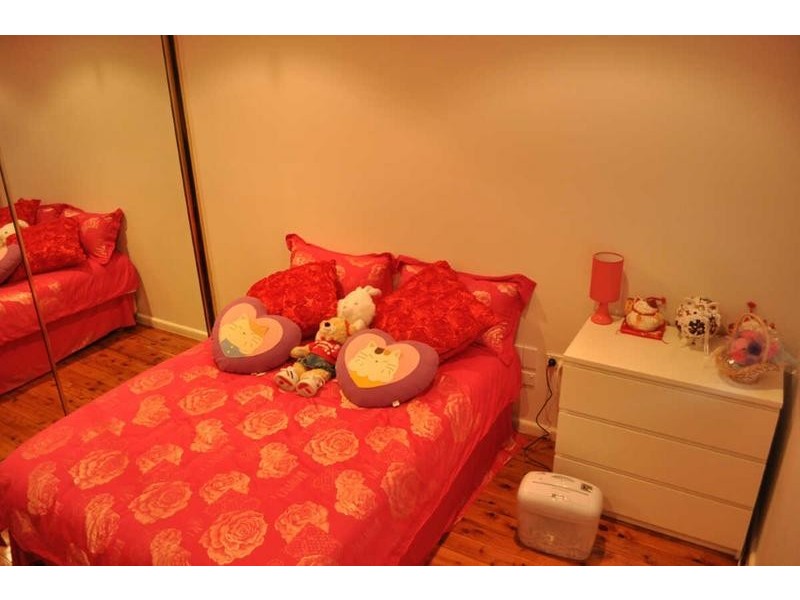 32 SHANNON AVENUE, Merrylands NSW 2160